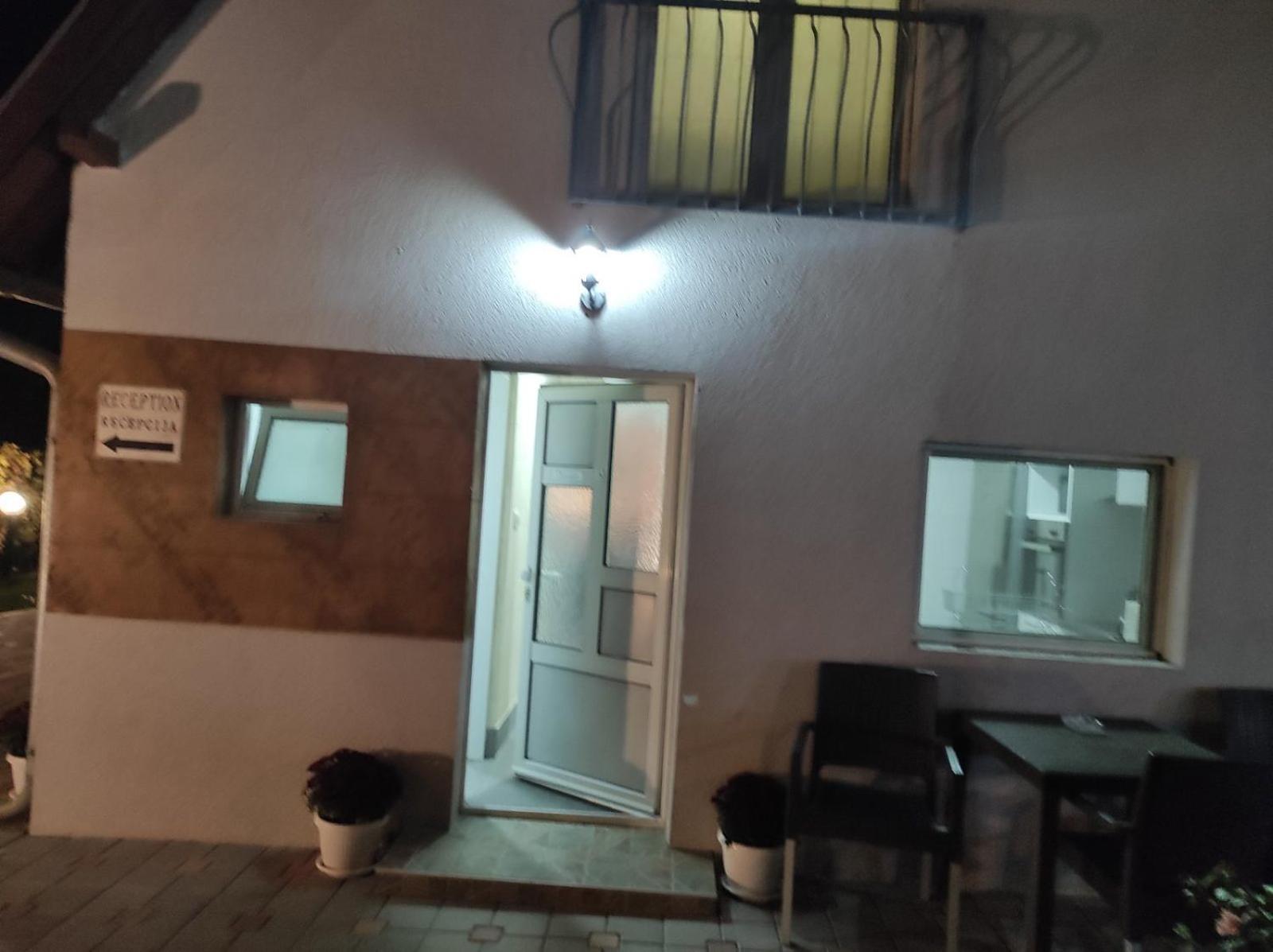 Vila Mila Riverside Apartments Smederevo Kamer foto
