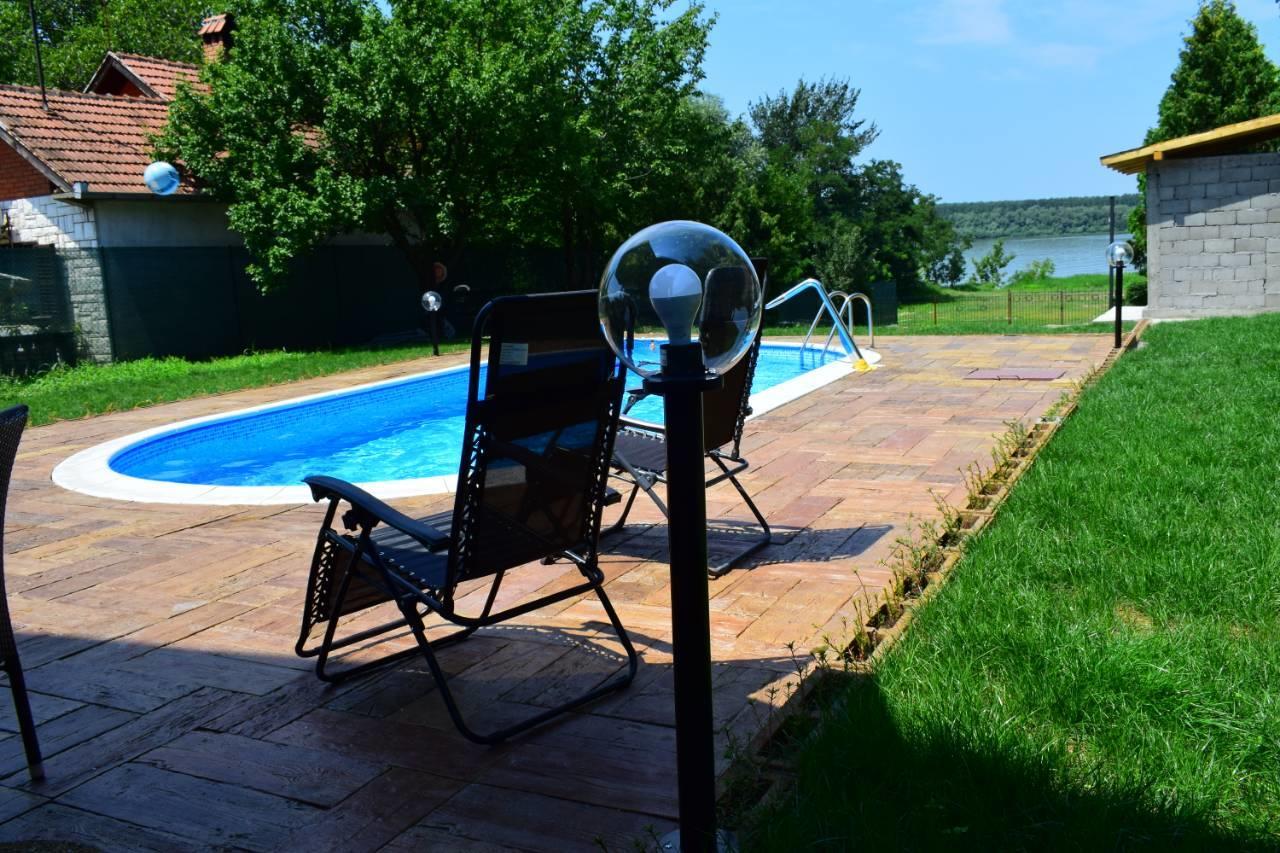 Vila Mila Riverside Apartments Smederevo Buitenkant foto